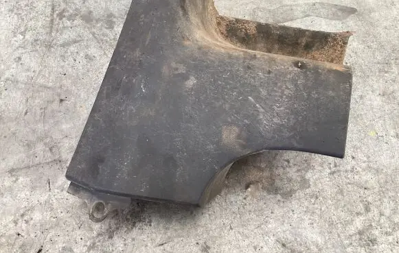 Volvo XC90 Side skirt front trim 