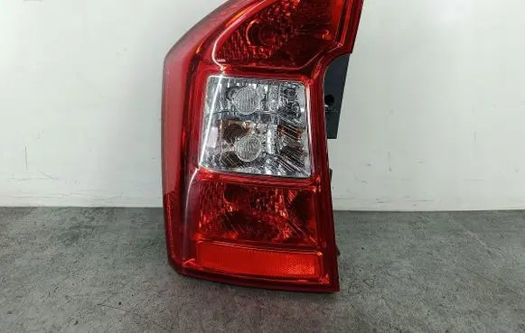 KIA Carens I Rear/tail lights 