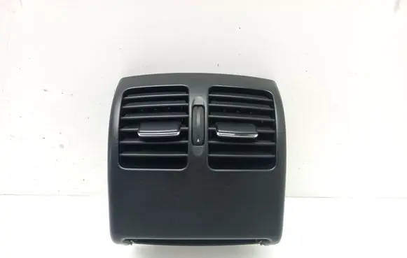 Mercedes-Benz C W204 Rear air vent grill A2048300954