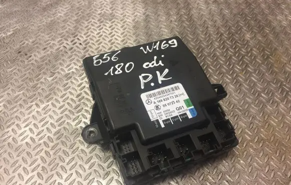 Mercedes-Benz A W169 Door control unit/module 1698207326 A1698207326