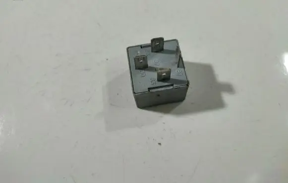 Skoda Octavia Mk2 (1Z) Other relay 141951253B