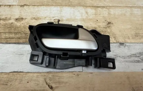 Peugeot 207 Front door interior handle 303965 1701