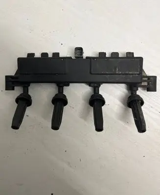 Citroen Berlingo High voltage ignition coil 2526208