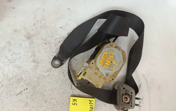 Toyota Yaris Front seatbelt C8027