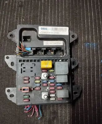 KIA Cerato Fuse module 919502F050 97RA010030