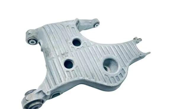 Rear control arm
