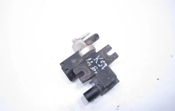 Audi A4 S4 B7 8E 8H Turbo solenoid valve 8E0906627C 72290313