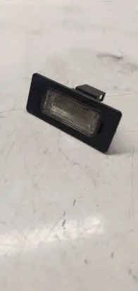 Volkswagen PASSAT B6 Number plate light 8t0943021