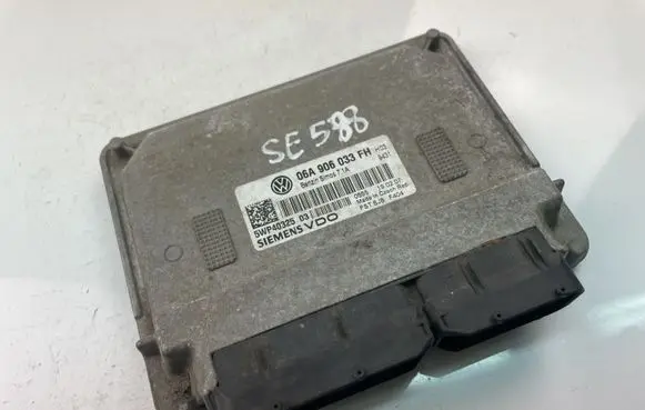 Seat Toledo III (5P) Engine control unit/module 06A906033FH