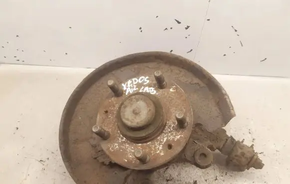 Mazda Xedos 6 Rear wheel hub spindle/knuckle 