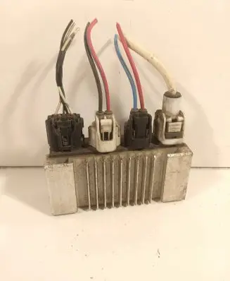 Toyota Avensis T270 Glow plug pre-heat relay 2855130010 12025083