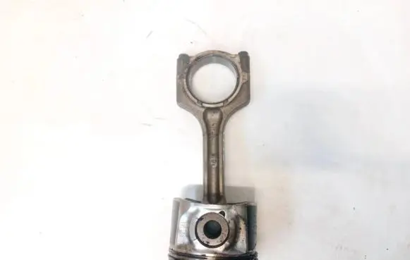 Piston with connecting rod