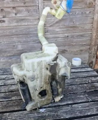 Volkswagen Touran I Lamp washer fluid tank 
