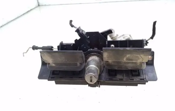 Audi A6 S6 C5 4B Loading door exterior handle 8D9827565H 4B0827565H
