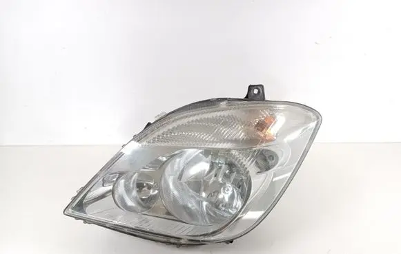 Mercedes-Benz Sprinter W906 Headlight/headlamp A9068200161