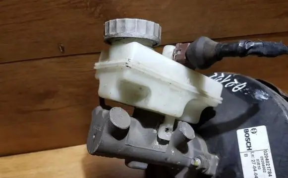 Master brake cylinder