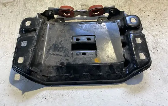 Mercedes-Benz S W222 Gearbox mounting bracket A2222402802
