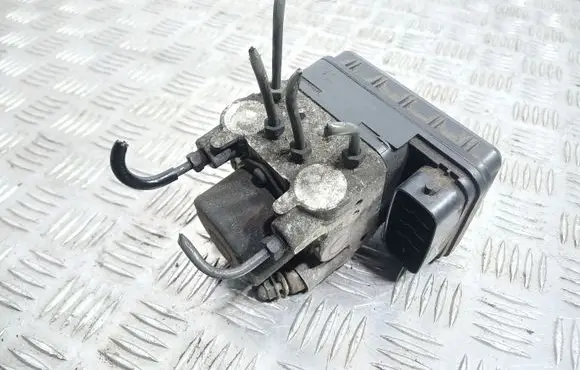 Toyota RAV 4 (XA20) ABS Pump 4451042060 8954142070