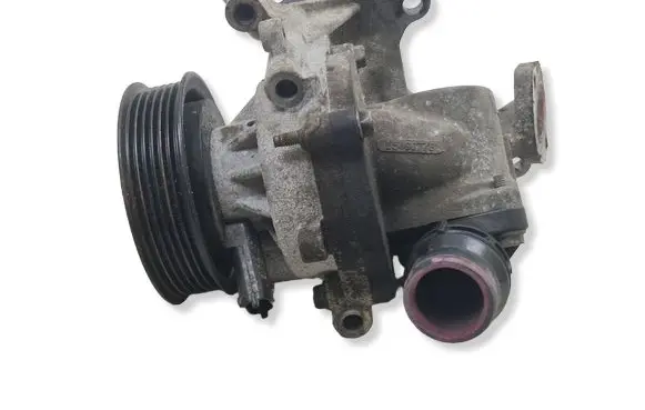 Opel Insignia B Water pump 55496778