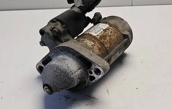 Toyota Avensis T270 Starter motor 281000R010 05K08 MS4280004920