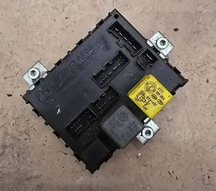 Fiat Punto (176) Fuse box set 46412170