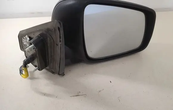 Front door electric wing mirror
