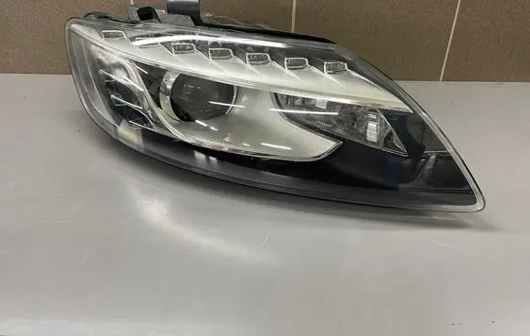 Audi Q7 4L Headlight/headlamp 89321221 4L0941004AG