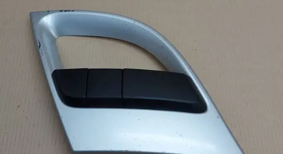 Renault Megane III Front bumper lower grill 623830001R