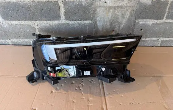 Opel Mokka B Headlight/headlamp 9834007980