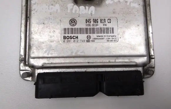 Skoda Fabia Mk1 (6Y) Engine control unit/module 045906019CD