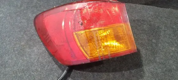 Lexus IS 220D-250-350 Rear/tail lights