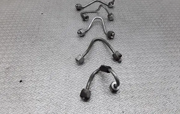 Renault Scenic II - Grand scenic II Fuel injector supply line/pipe 