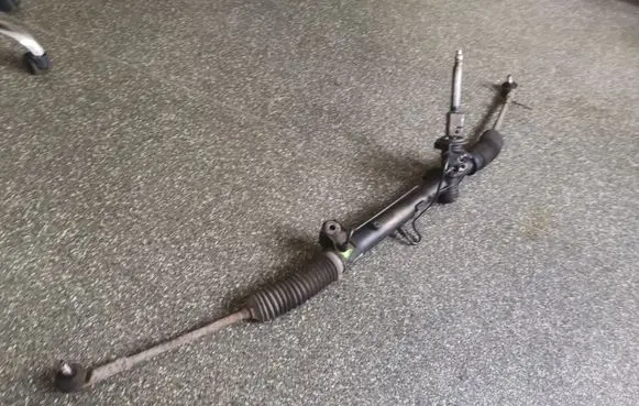 Ford Focus Steering rack 34011767