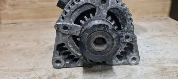 Volvo V50 Generator/alternator 30667068