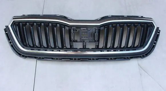 Skoda Scala Front bumper upper radiator grill 657853653