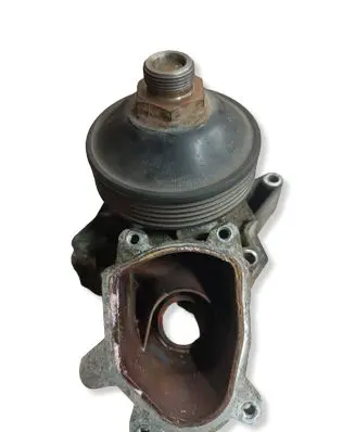 BMW 5 E39 Water pump 229571