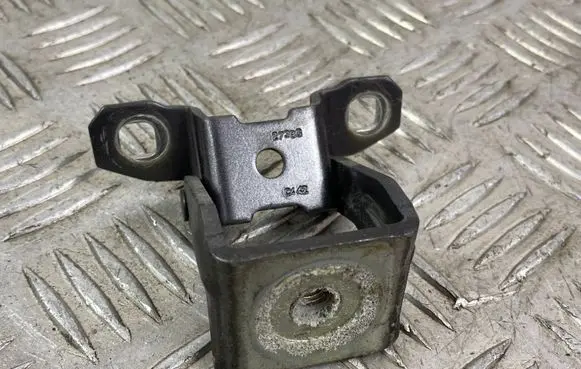 Jeep Compass Tailgate/trunk/boot hinge