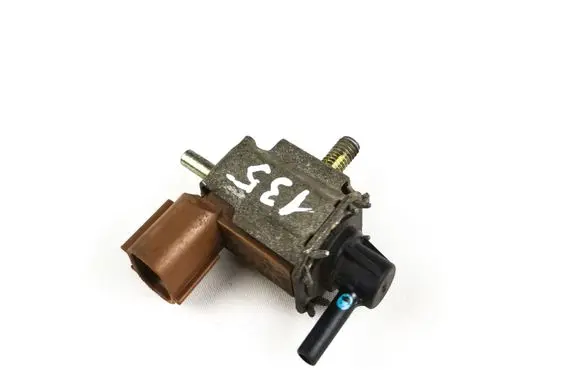 Mitsubishi Carisma Turbo solenoid valve k5t48271