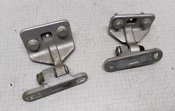 Mercedes-Benz E W211 Rear door hinge set 