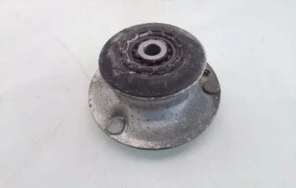 BMW 5 E60 E61 Front upper strut mount 