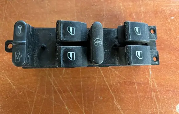 Seat Toledo II (1M) Electric window control switch 1J4959857