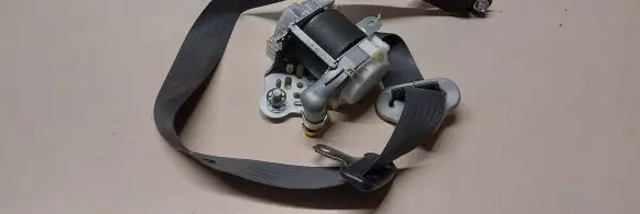 Subaru Forester SH Front seatbelt 7R4010P 138871