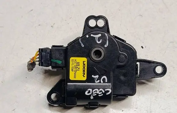 KIA Ceed Air flap motor/actuator D267AP9AA02U2 D267AP9AA02