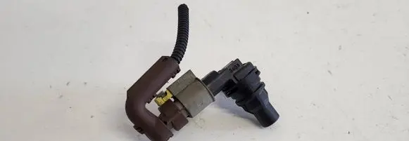 Opel Insignia A Camshaft position sensor 55216243 0986280465