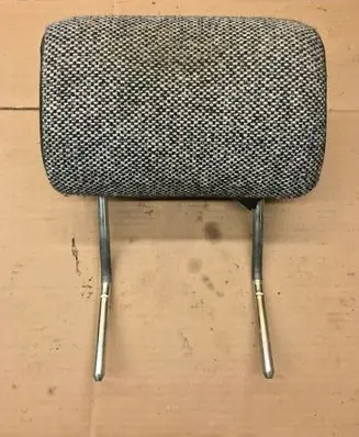Volkswagen Golf II Front seat headrest 