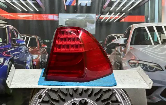BMW 3 E90 E91 Rear/tail lights 7289432