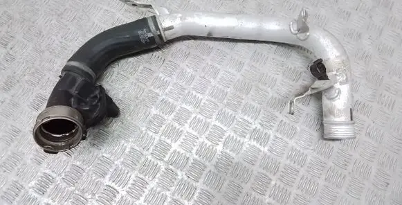 Volvo XC90 Intercooler hose/pipe 31422062 31422061