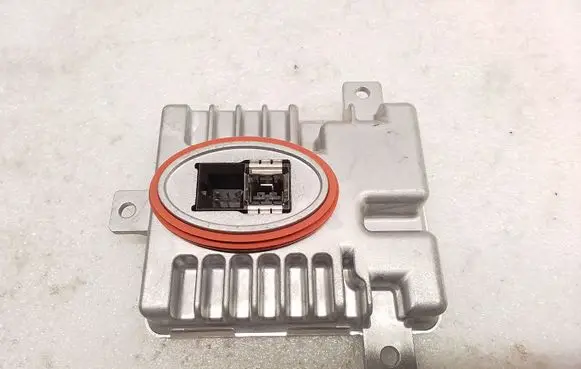BMW 7 F01 F02 F03 F04 Headlight ballast module Xenon 7237647 W003T20071