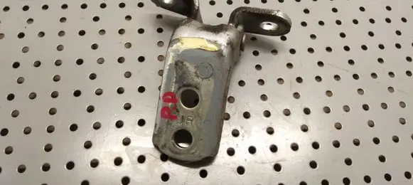 Toyota RAV 4 (XA30) Front door upper hinge