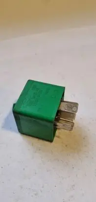 Volkswagen Golf IV Other relay 93BG13A025A1B V23130A1X32